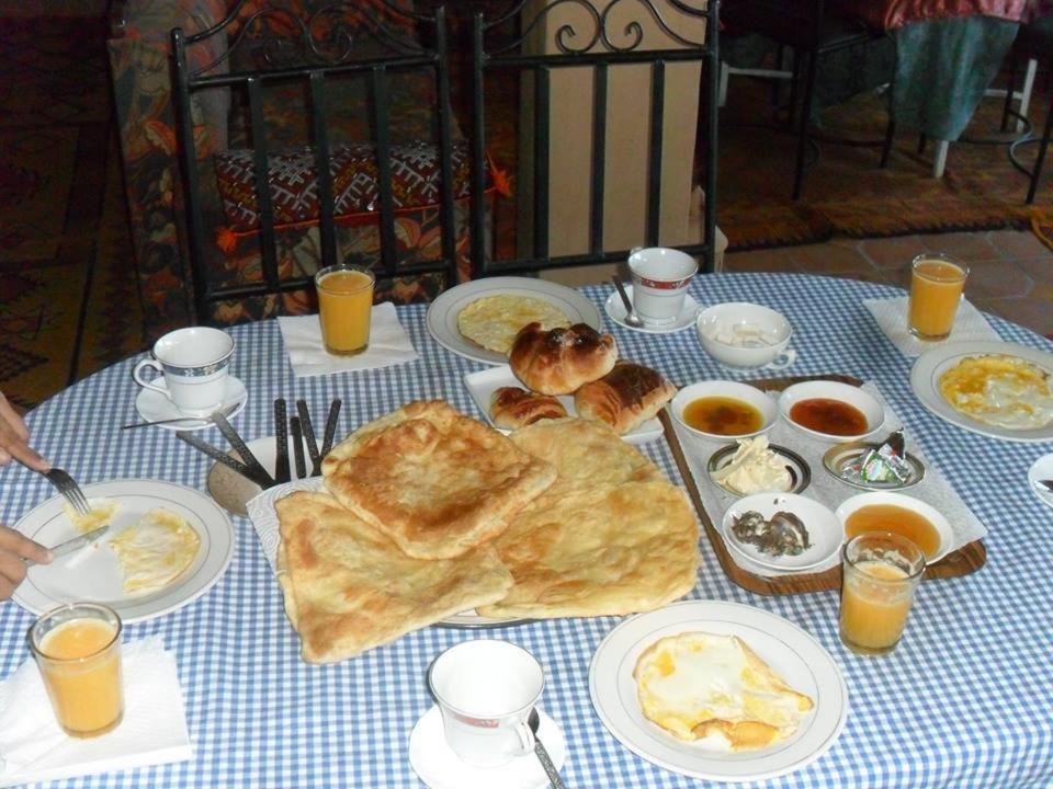 Maison D'Hotes Ghalil Tajda Екстериор снимка