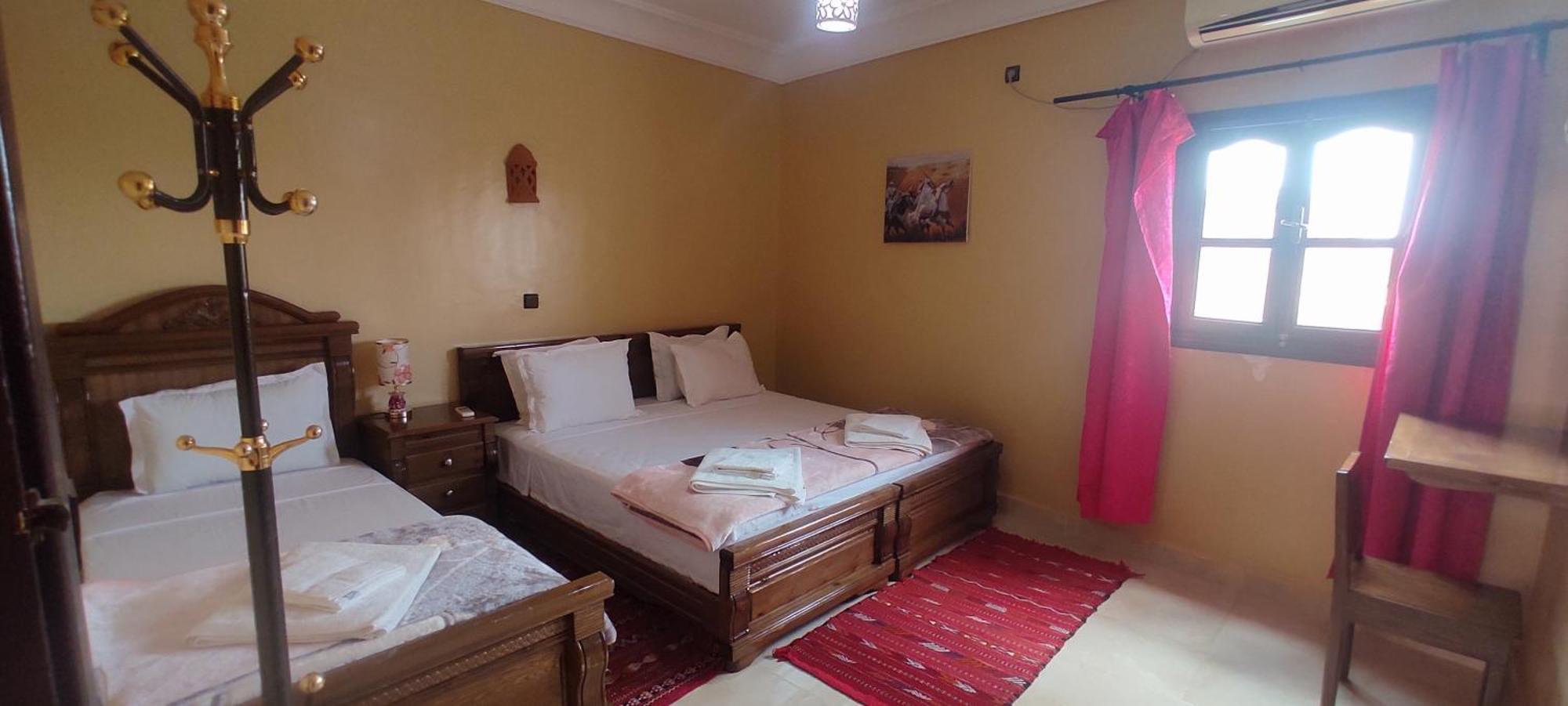 Maison D'Hotes Ghalil Tajda Екстериор снимка